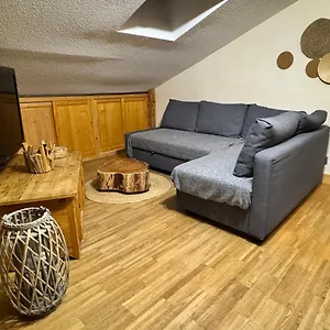 Appartement Joli Type : Balcon Et Belle Vue, Abondance